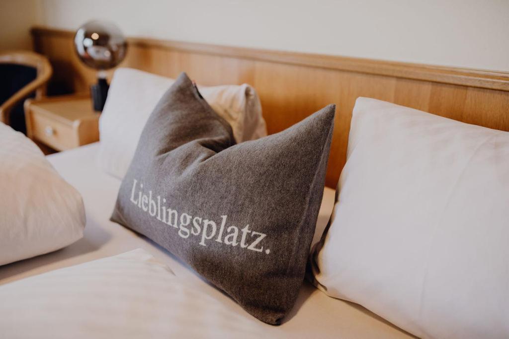 Dorfcafe Unken Hotelpension Swirtshaus Im Dorf Eksteriør bilde