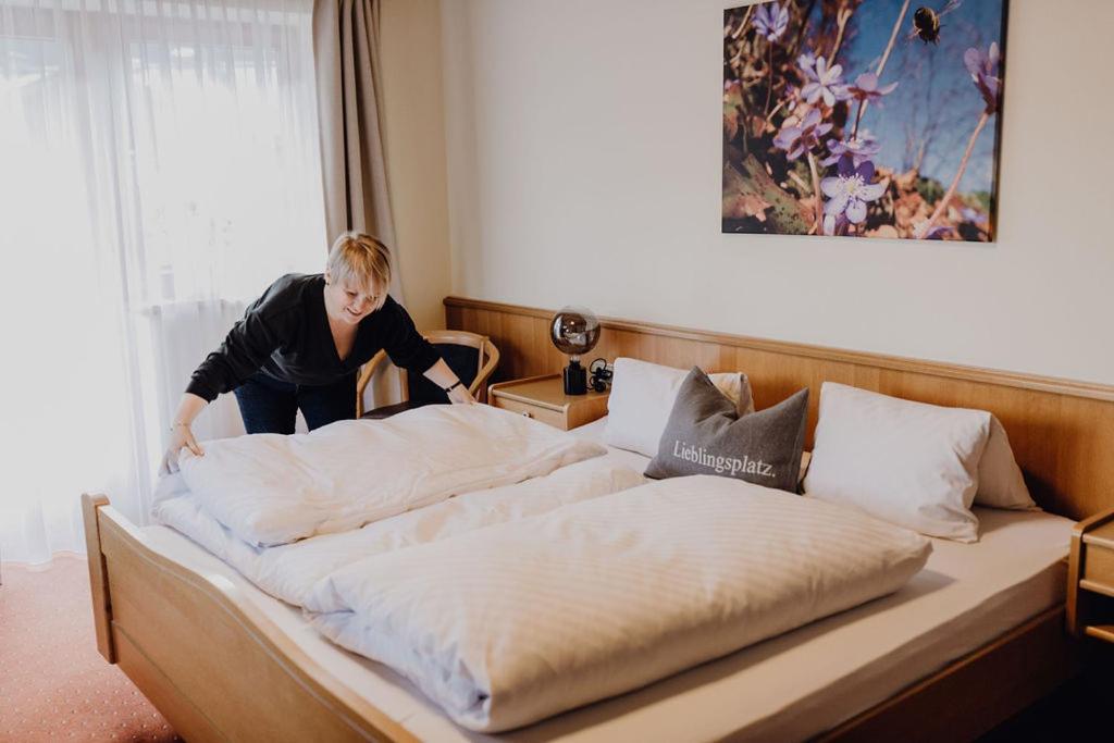 Dorfcafe Unken Hotelpension Swirtshaus Im Dorf Eksteriør bilde