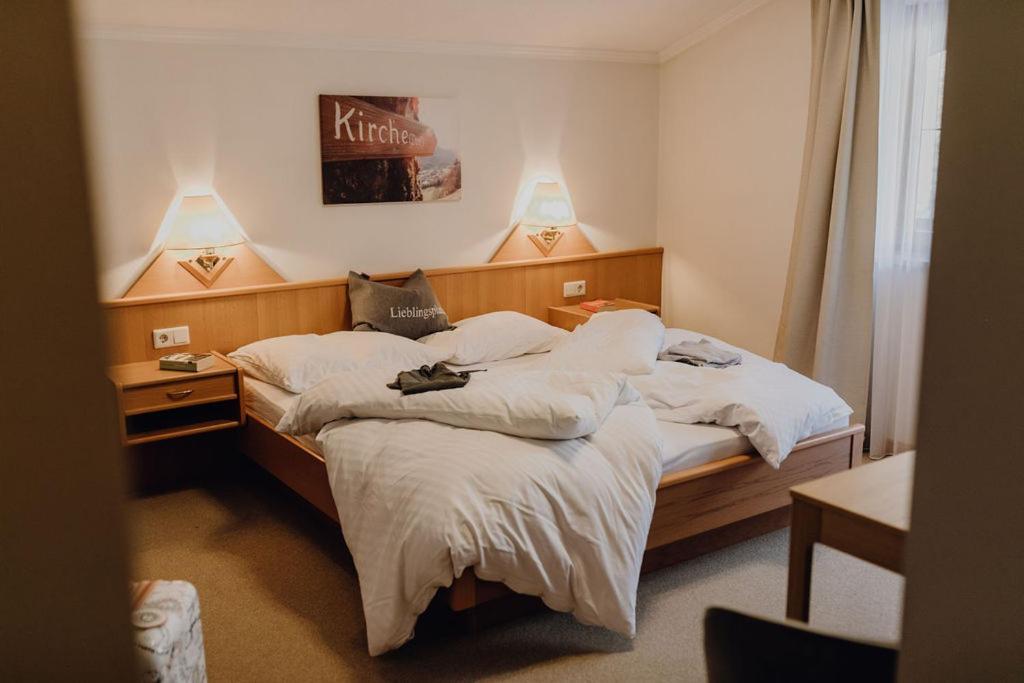 Dorfcafe Unken Hotelpension Swirtshaus Im Dorf Eksteriør bilde