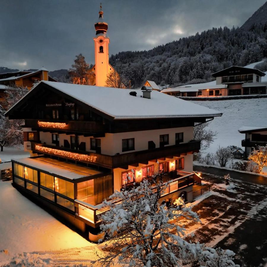 Dorfcafe Unken Hotelpension Swirtshaus Im Dorf Eksteriør bilde