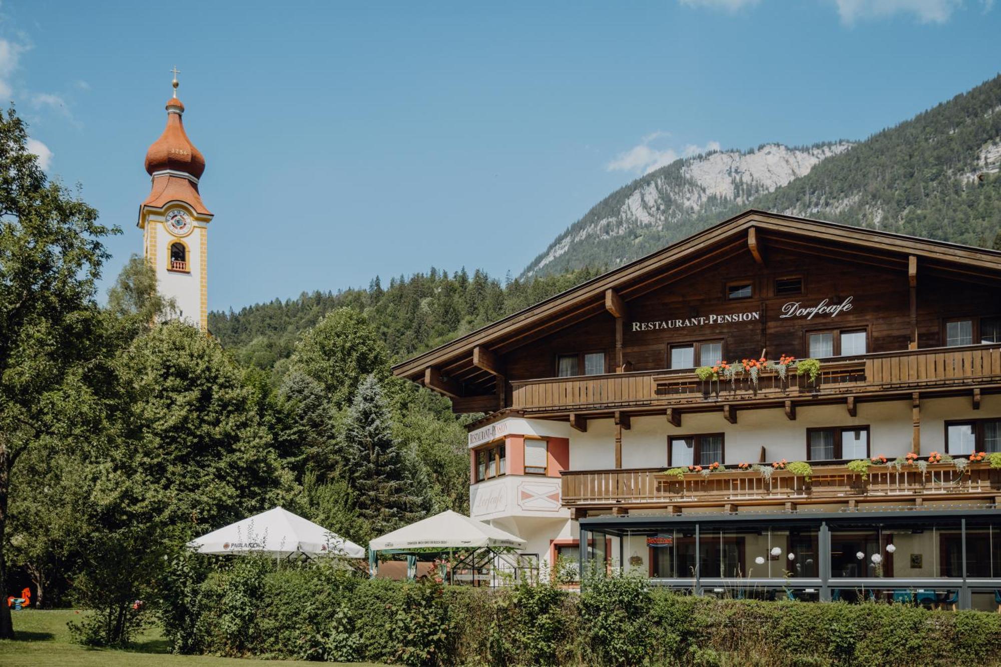 Dorfcafe Unken Hotelpension Swirtshaus Im Dorf Eksteriør bilde